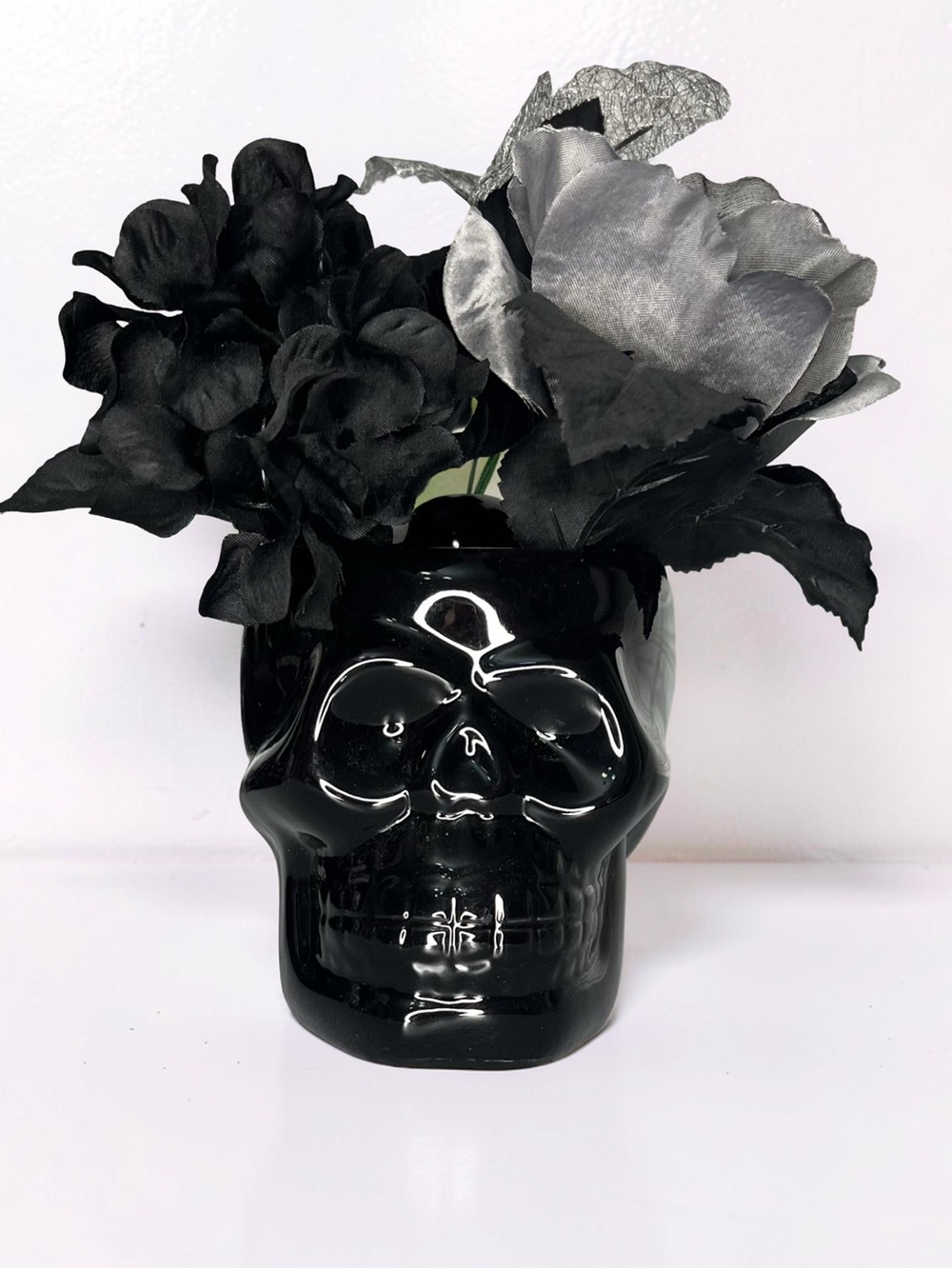 Black Skull Shaped Novelty Coffee Tea Mug w/Flowers